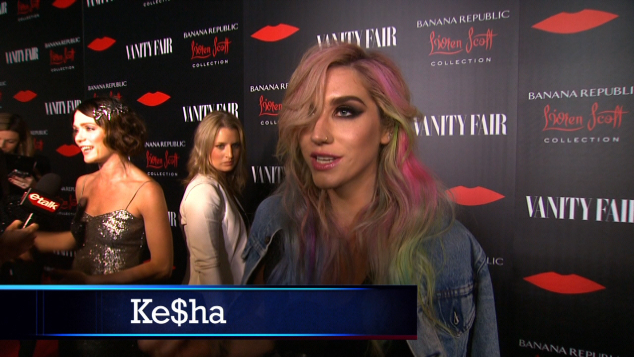 Mick Jagger Turns Fashion Reporter and Kesha Chimes In – Celebrity Wire